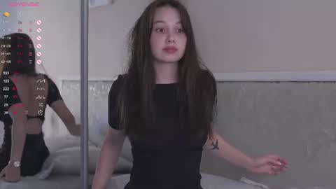 Snapshot of chillgirlll chatting on July 2026 05:48:01 AM Nicole online show from July 2026 05:48:01 AM