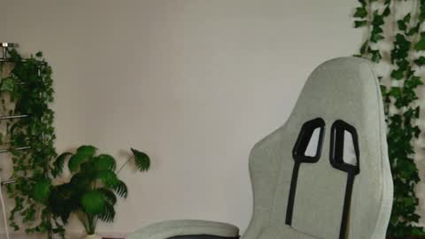 Bella online show from April 2026 09:18:01 AM