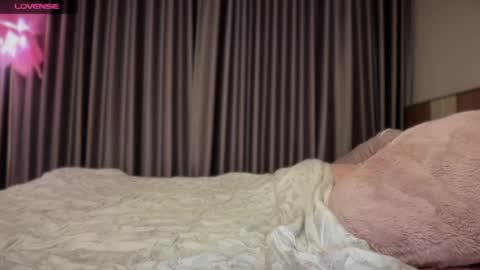 Snapshot of chillstella chatting on July 2026 01:00:01 AM Call me Stelz online show from July 2026 01:00:01 AM