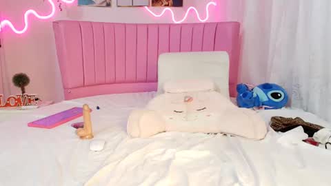 sophia online show from February 2025 08:25:02 AM