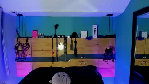 Chloeallennn  online show from April 2026 04:28:02 PM