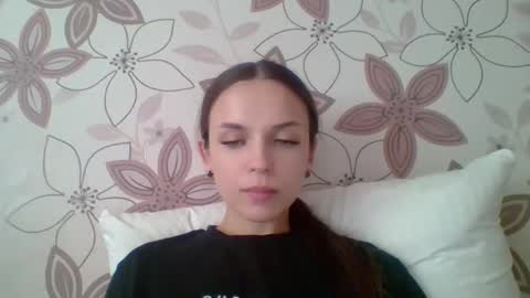 Snapshot of chloe45673 chatting on June 2026 09:33:01 AM chloe45673 online show from June 2026 09:33:01 AM