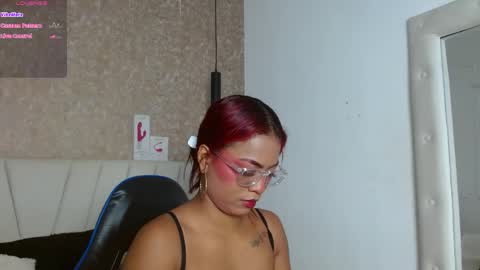 Snapshot of chloe_brownn1 chatting on April 2026 05:43:01 PM Abby 19 years online show from April 2026 05:43:01 PM