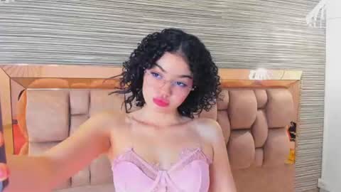 Snapshot of chloe_cortez chatting on June 2026 11:19:05 AM chloe online show from June 2026 11:19:05 AM