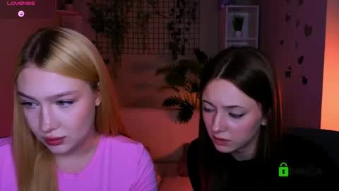 Snapshot of chloe_ley chatting on June 2026 07:22:02 PM chloe_ley online show from June 2026 07:22:02 PM