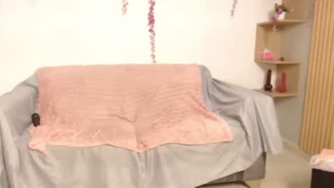 Snapshot of chloe_peach_ chatting on June 2026 01:01:01 PM chloe_peach_ online show from June 2026 01:01:01 PM