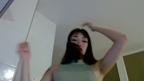 Snapshot of chloe_snoww chatting on September 2025 04:45:02 AM cloes online show from September 2025 04:45:02 AM