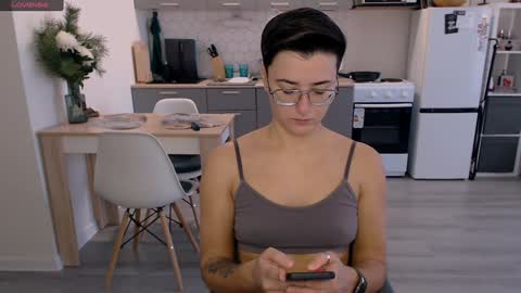 Snapshot of chloe_x_ chatting on December 2024 11:49:02 AM Eva and Sandra online show from December 2024 11:49:02 AM