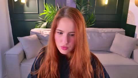 Snapshot of chloeaster chatting on June 2026 01:54:02 PM Chloe online show from June 2026 01:54:02 PM