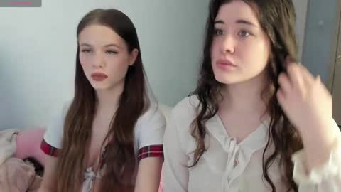 Snapshot of chloeblisss chatting on May 2026 05:13:01 AM My name is Chloe Like my broadcast pls online show from May 2026 05:13:01 AM