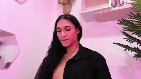 Snapshot of chloee_adams_ chatting on February 2025 11:48:01 PM Chloe online show from February 2025 11:48:01 PM