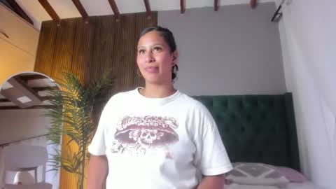 Snapshot of chloefixxx chatting on June 2026 08:11:02 PM Chloe fixxx online show from June 2026 08:11:02 PM