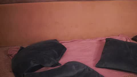 Chlo online show from March 2026 05:44:01 AM