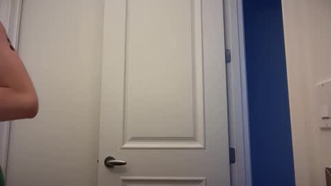 chloeros3e online show from September 2025 05:13:01 PM