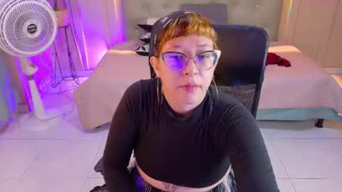 Snapshot of chloerossee chatting on July 2026 01:19:01 PM Chloe rosse online show from July 2026 01:19:01 PM