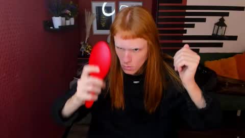 Chloe online show from December 2025 02:21:01 PM