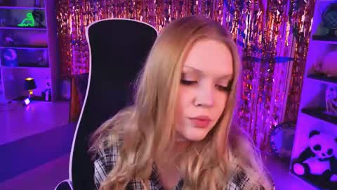 Snapshot of chloewight chatting on February 2026 02:15:01 PM ChloeWight online show from February 2026 02:15:01 PM