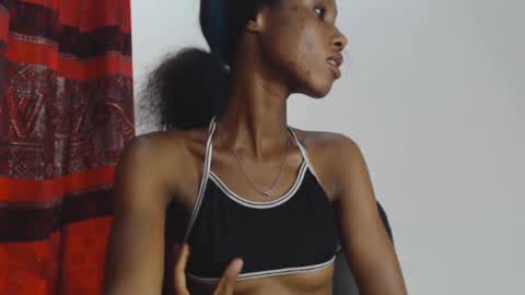 choco_petitqueen online show from December 2024 09:46:01 AM