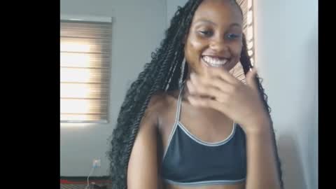 choco_petitqueen online show from February 2026 07:50:01 AM