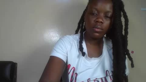 Snapshot of choco_vellvet chatting on May 2026 06:30:01 AM sly online show from May 2026 06:30:01 AM