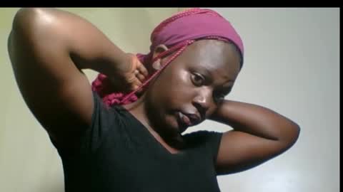 Snapshot of chocolate_queen25 chatting on November 2025 08:14:01 AM chocolate queen25 online show from November 2025 08:14:01 AM