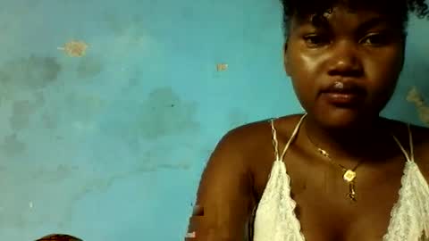 Snapshot of chololatblonde chatting on March 2026 05:39:01 PM chololatblonde online show from March 2026 05:39:01 PM