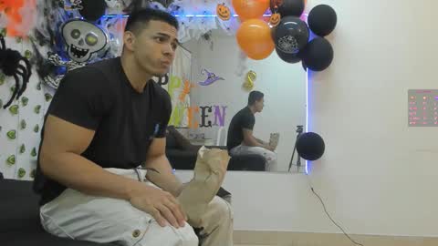 Chorey Thaylor online show from October 2025 02:26:02 PM