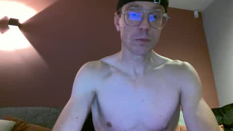 Snapshot of chouffie_81 chatting on November 2025 07:17:01 PM Chouffie online show from November 2025 07:17:01 PM