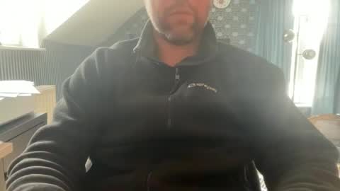 chris13abcd online show from January 2026 12:42:01 PM