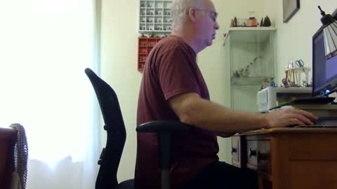 Snapshot of chris2002b chatting on September 2025 11:17:02 PM chris2002b online show from September 2025 11:17:02 PM