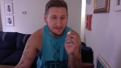 Christopher the Blue-Eye Guy online show from October 2025 05:57:01 PM