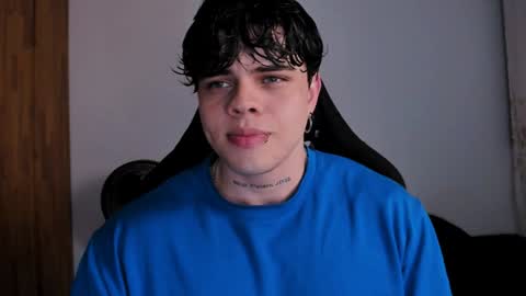 Snapshot of chris_cooperr chatting on February 2025 02:39:01 AM Chris Cooper Independent model online show from February 2025 02:39:01 AM