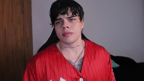 Snapshot of chris_cooperr chatting on February 2025 03:34:02 AM Chris Cooper Independent model online show from February 2025 03:34:02 AM