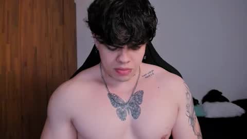 Snapshot of chris_cooperr chatting on February 2025 02:38:01 AM Chris Cooper Independent model online show from February 2025 02:38:01 AM