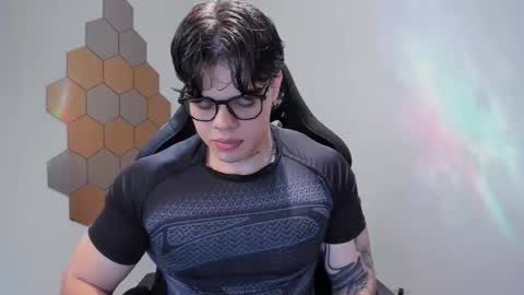 Snapshot of chris_cooperr chatting on November 2025 02:14:02 AM Chris Cooper Independent model online show from November 2025 02:14:02 AM