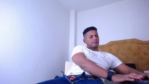 Snapshot of chris_dick2 chatting on June 2026 04:11:02 AM chris_dick2 online show from June 2026 04:11:02 AM