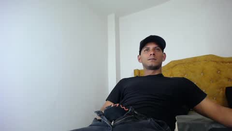 Snapshot of chris_dick2 chatting on June 2026 04:28:01 AM chris_dick2 online show from June 2026 04:28:01 AM