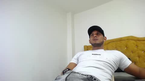 Snapshot of chris_dick2 chatting on July 2026 04:51:02 AM chris_dick2 online show from July 2026 04:51:02 AM