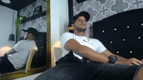 Snapshot of chris_dick2 chatting on July 2026 04:19:01 AM chris_dick2 online show from July 2026 04:19:01 AM