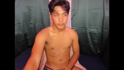 chris_hardfucker online show from January 2026 07:00:01 AM