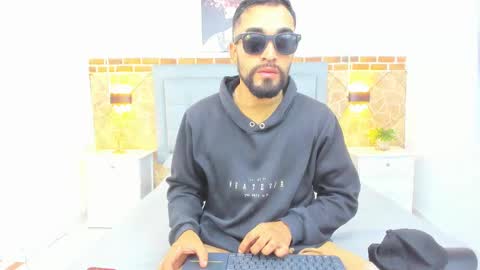 Snapshot of chris_kizz chatting on January 2025 11:28:02 AM chris_kizz online show from January 2025 11:28:02 AM