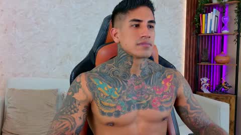 Snapshot of chris_reilly chatting on February 2026 08:30:01 PM chris reilly online show from February 2026 08:30:01 PM