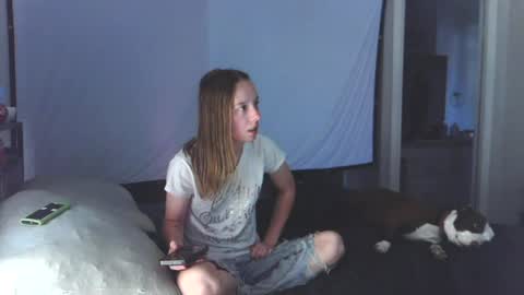 Snapshot of chrisandrobin01 chatting on July 2026 11:07:02 PM Chris and Robin online show from July 2026 11:07:02 PM