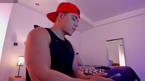 chrismorgan24 online show from November 2025 10:20:02 PM