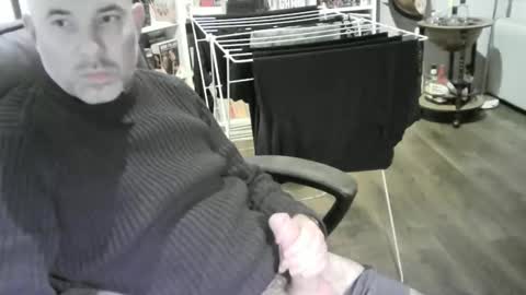 Snapshot of chrisprngr chatting on April 2026 07:33:01 PM chrisprngr online show from April 2026 07:33:01 PM