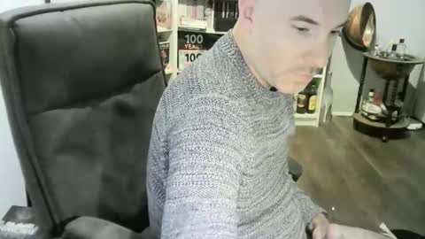 Snapshot of chrisprngr chatting on May 2026 12:32:01 PM chrisprngr online show from May 2026 12:32:01 PM