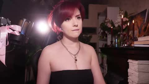 chriss_foxx online show from October 2025 04:30:02 PM