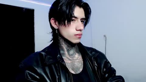 CHRIS  INDEPENT MODEL online show from February 2025 09:50:02 PM