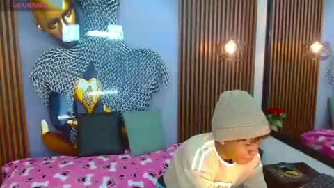 chrisshottx online show from June 2026 07:49:01 PM