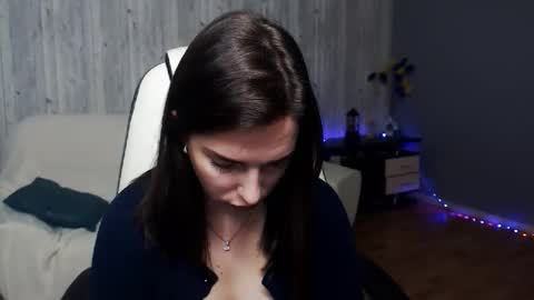 Christi online show from November 2025 09:08:02 AM